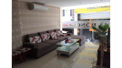 Cho thuê nhà nghỉ ven biển Đà Nẵng 3 tầng 8 phòng 35 triệu